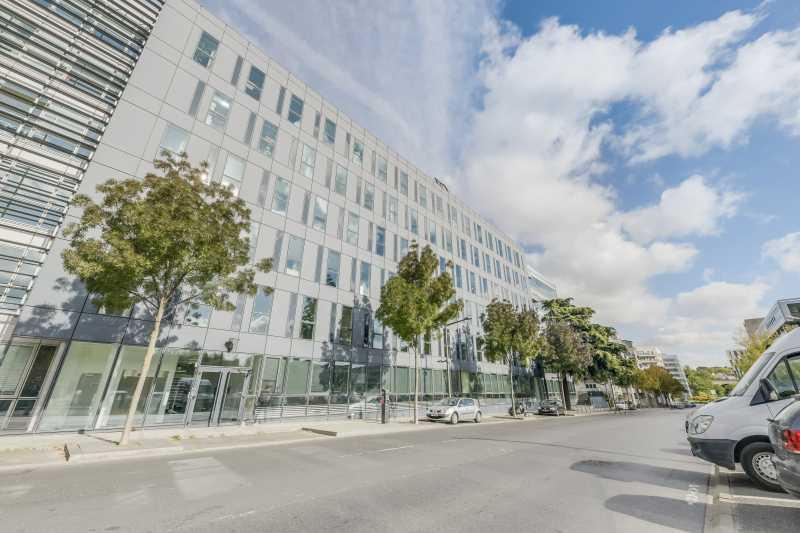 Location Bureaux 327 m² à 1 023 m² - Photo 1