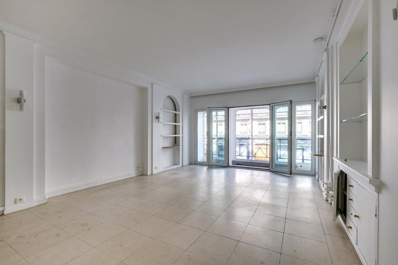 Location Bureaux 97 m² - Photo 1
