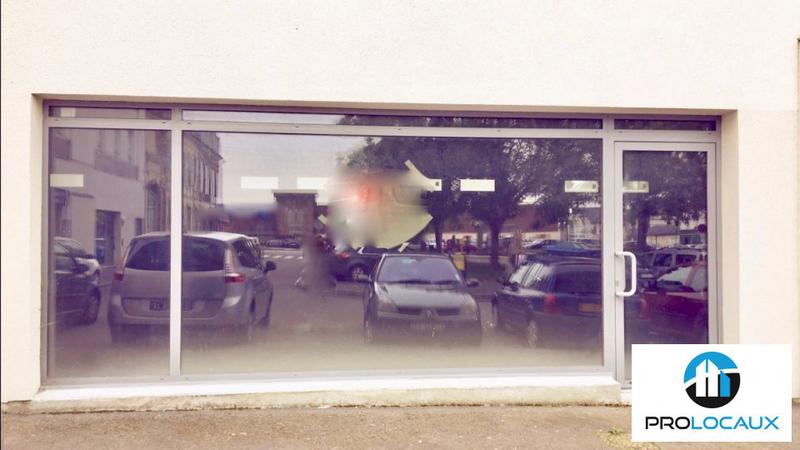 Location Commerce 180 m² - Photo 1