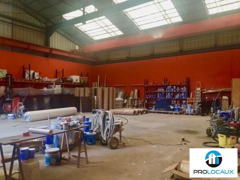 Location Local d'activités 500 m² - Photo 1