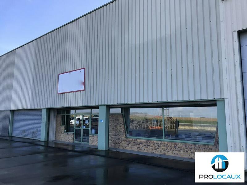 Location Local d'activités 680 m² - Photo 1