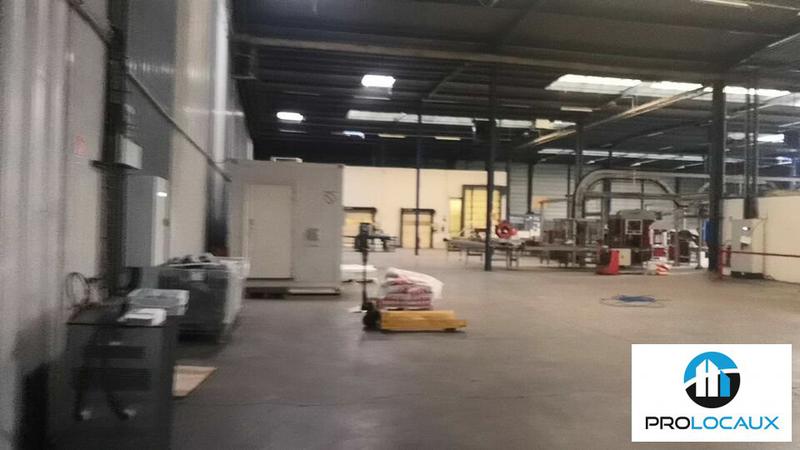 Location Entrepôt 1 160 m² à 4 709 m² - Photo 1