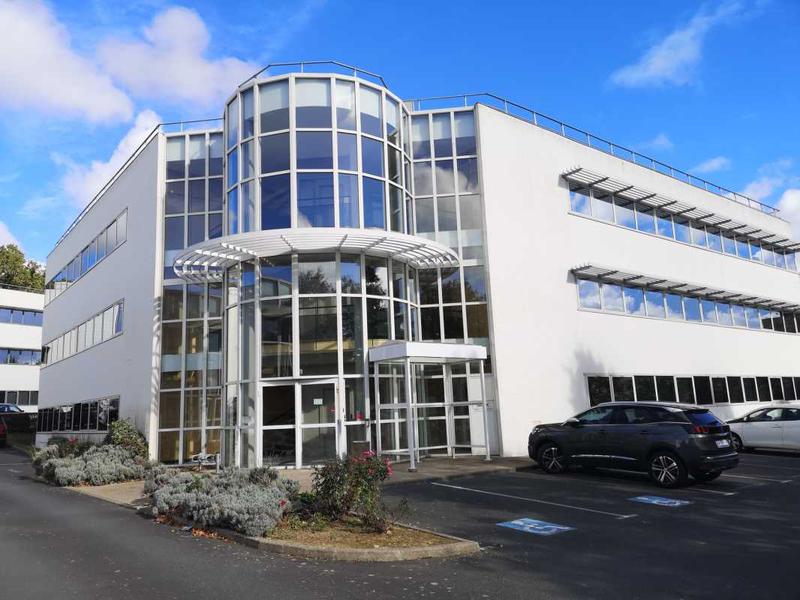 Location Bureaux 453 m² à 919 m² - Photo 1