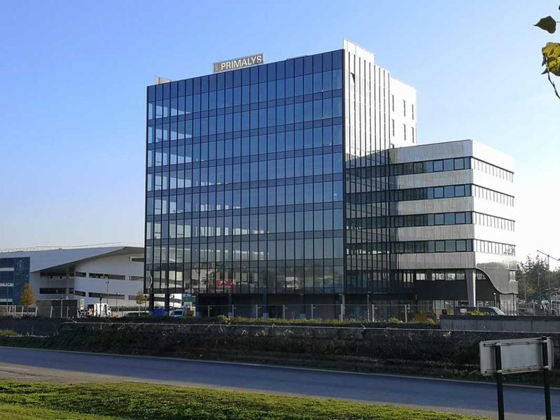 Location Bureaux 560 m² - Photo 1