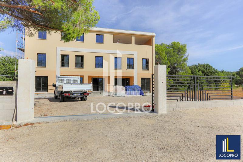 Location Bureaux 137 m² - Photo 1