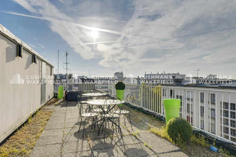 135 Av Charles De Gaulle 92200 Neuilly-sur-seine