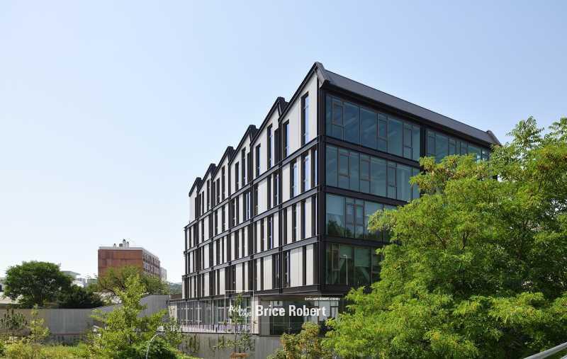 Location Bureaux 212 m² à 976 m² - Photo 1