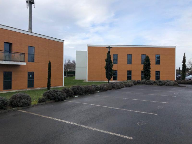 Location Bureau La Chapelle Sur Erdre 44240 680m Bureauxlocaux Com