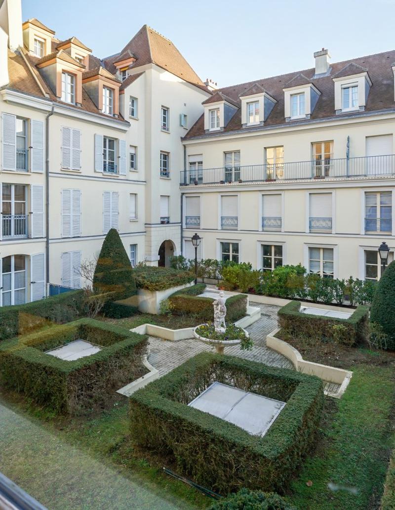 La Poste Bel Air Saint Germain En Laye Location Bureaux Saint-Germain-en-Laye - BureauxLocaux.com