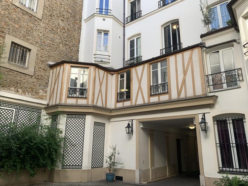 323 rue saint martin 75003 paris