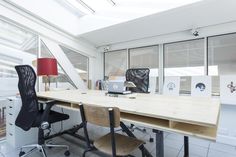 Location Coworking Paris 18 75018 35 Postes Bureauxlocaux Com