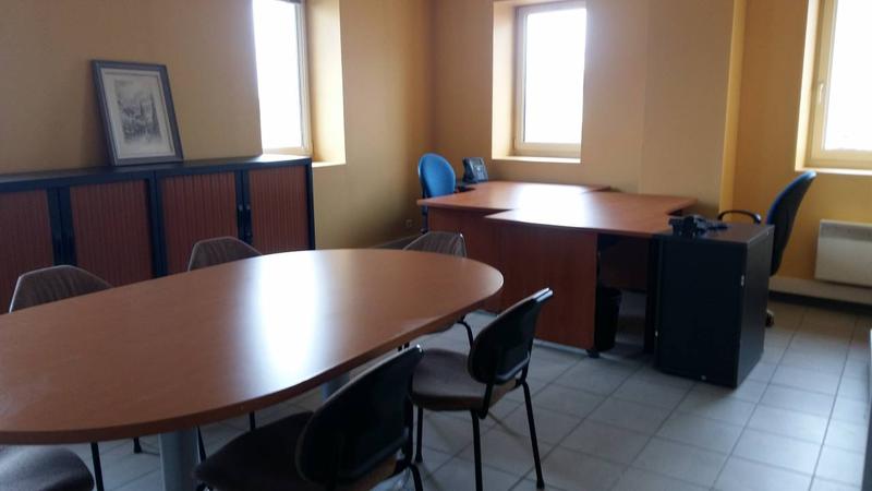 Location Coworking Villefranche Sur Saone 69400 2 Postes Bureauxlocaux Com Location Coworking Villefranche Sur Saone 69400 2 Postes Bureauxlocaux Com