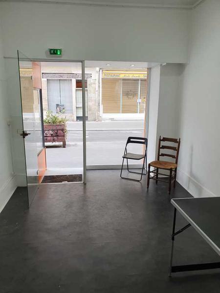 Location Commerce 17 m² - Photo 1