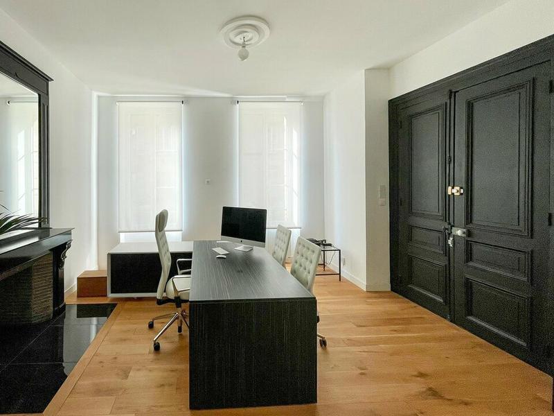 Location Bureaux 50 m² - Photo 1