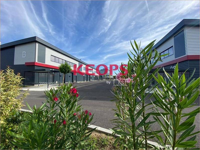 Location Local d'activités 260 m²