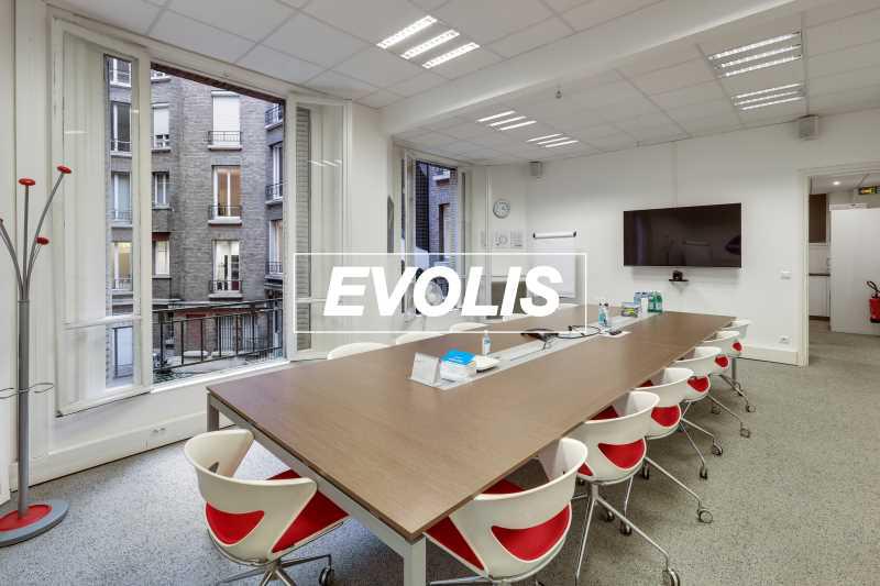 Location Bureau Paris 8 75008 182m² - BureauxLocaux.com