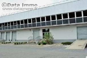 Location Entrepôt 1 352 m² - Photo 1