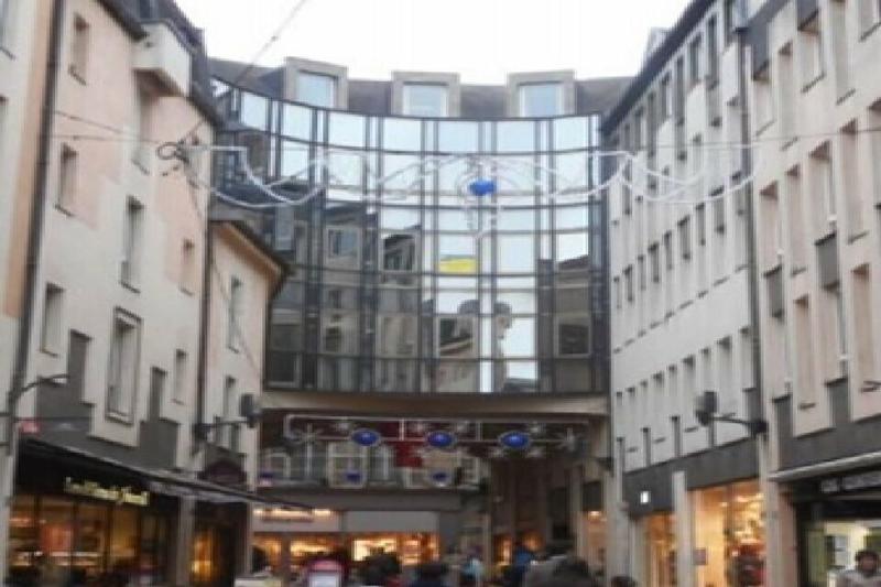 Location Bureaux 72 m² à 629 m² - Photo 1