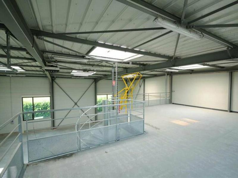 Location Local d'activités 467 m² - Photo 1