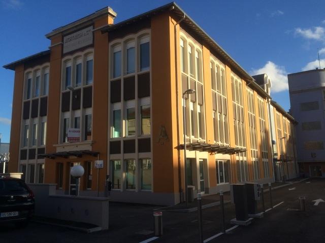 Location Bureaux 233 m² à 1 559 m² - Photo 1
