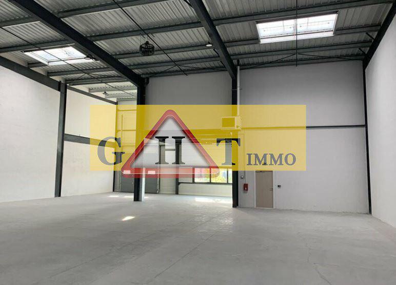 Location Entrepôt ViryChâtillon 91170 540m²