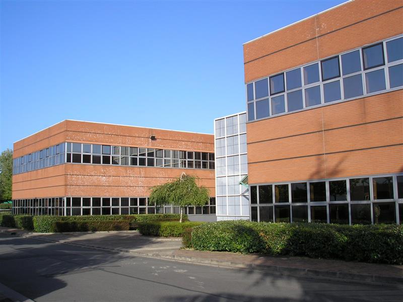 Location Local d'activités 1 232 m² - Photo 1