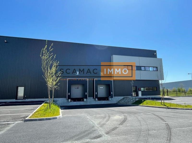 Location Local d'activités 3 287 m² - Photo 1