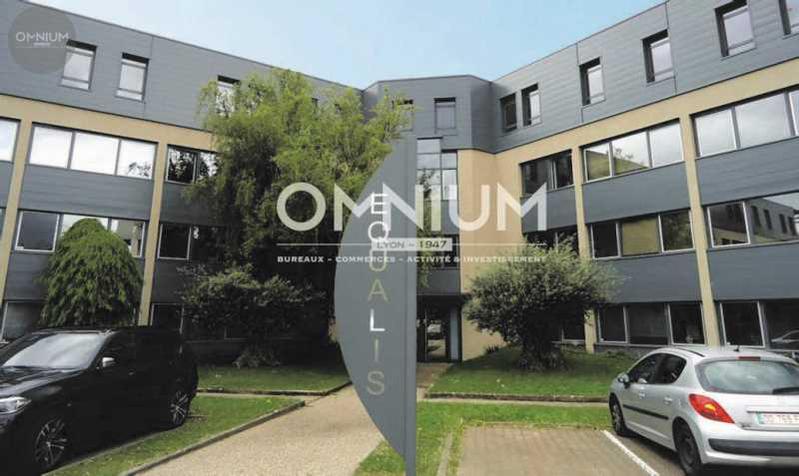 Location Bureaux 486 m² - Photo 1