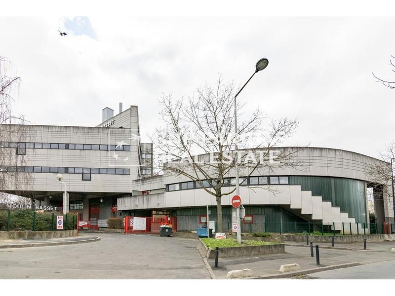 Location Local d'activités 180 m² à 1 061 m² - Photo 1