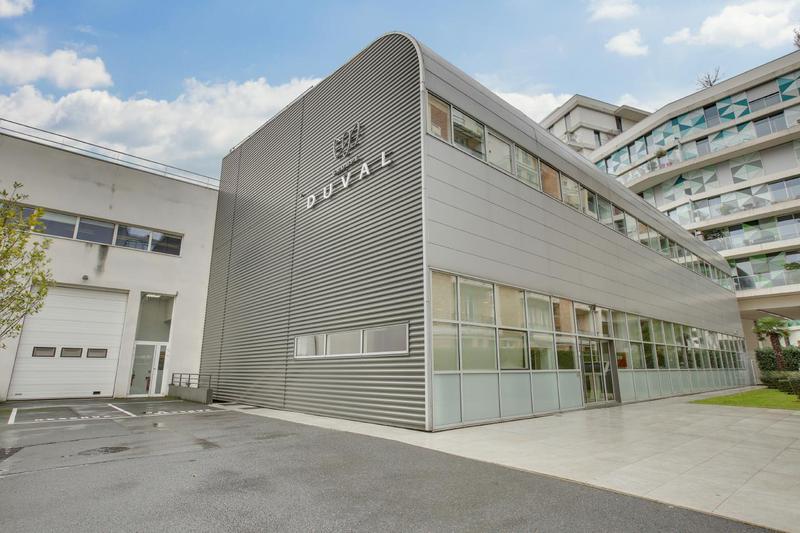 Location Bureaux 2 617 m² - Photo 1