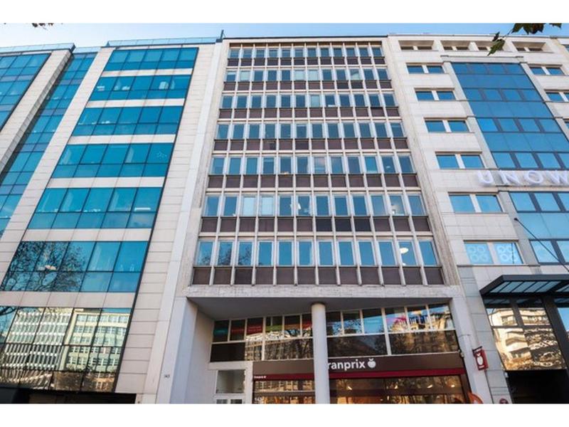 Location Bureaux 132 m² - Photo 1