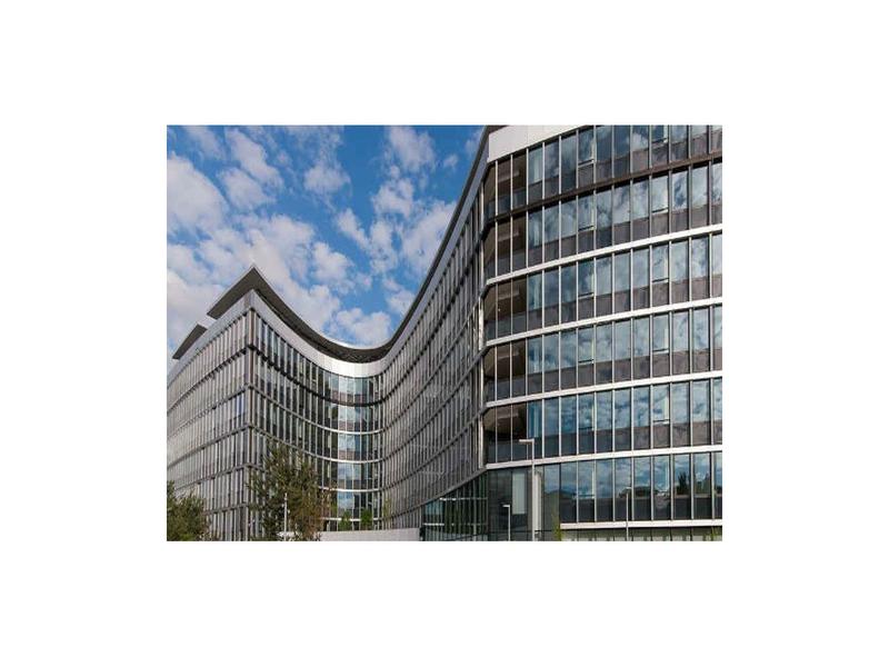 Location Bureaux 6 786 m² - Photo 1