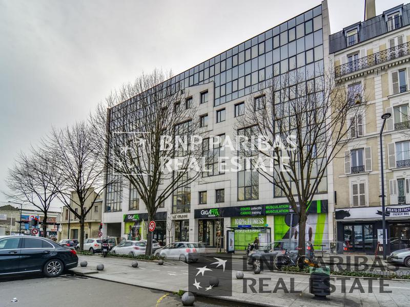 Location Bureau Saint-Denis 93200 717m² – BureauxLocaux.com