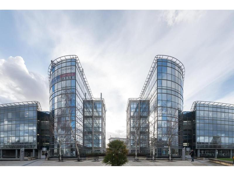 Location Bureaux 182 m² à 2 971 m² - Photo 1