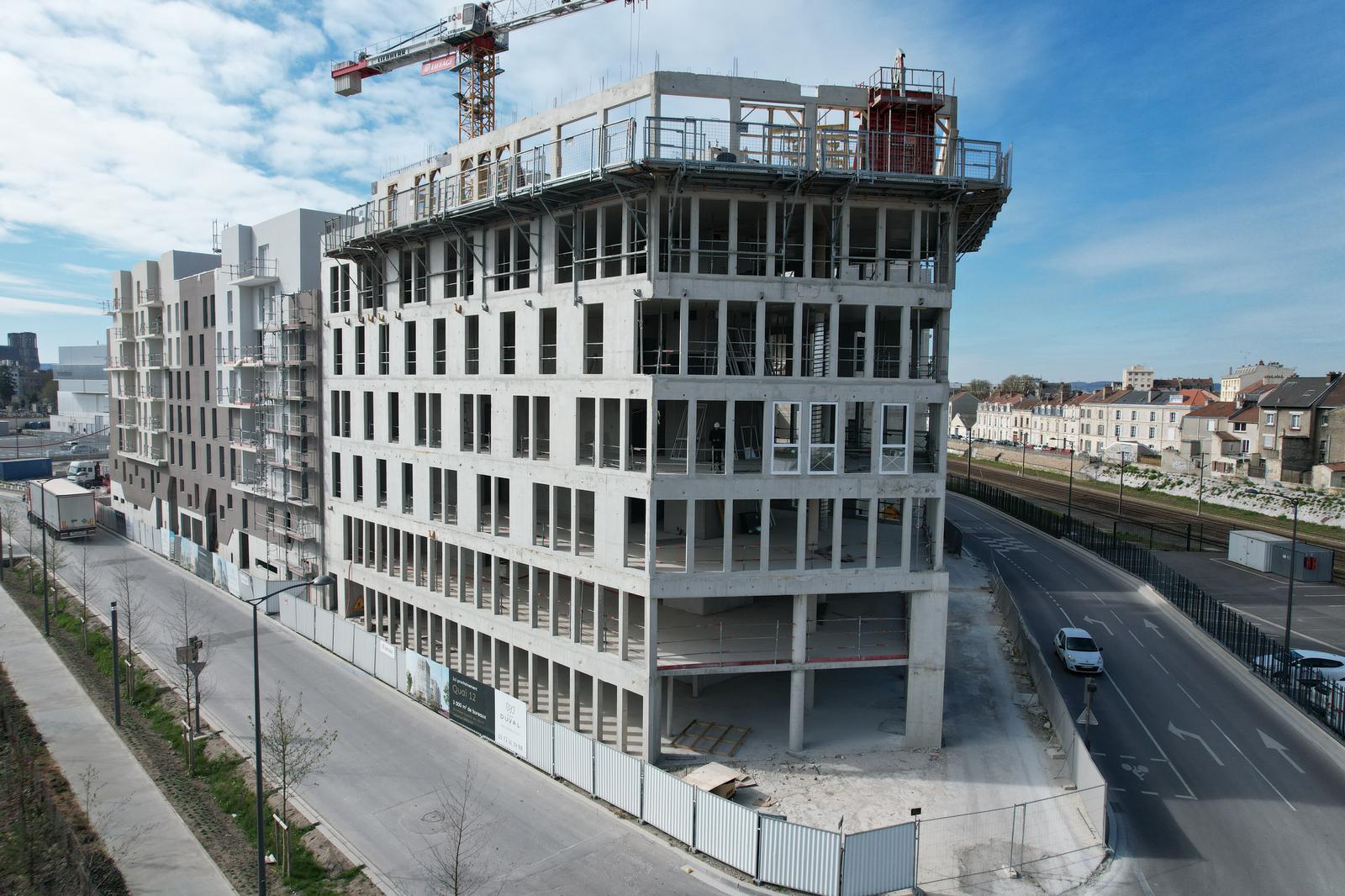 https://medias.bureauxlocaux.com/images/annonce/original/1994/20220404_133309f3cab6161e1a04f4e22e169571acc252.jpg