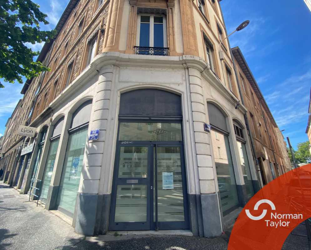 Location Commerce Lyon 9 69009 85m² – BureauxLocaux.com