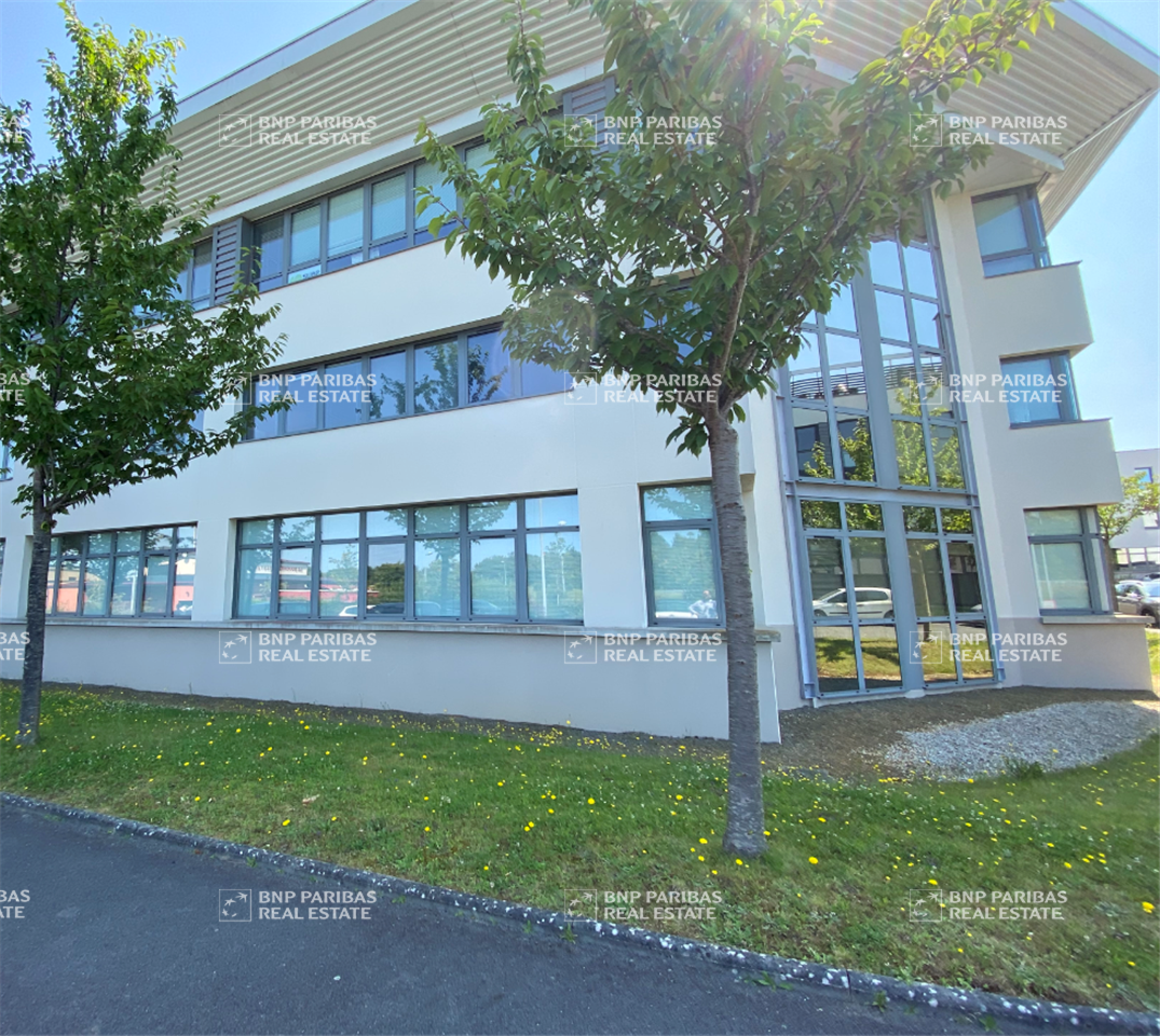 Location Bureau SaintGrégoire 35760 490m²