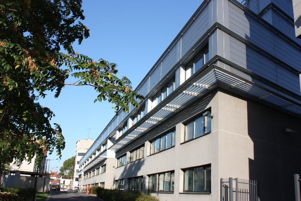 74 Rue Ambroise Croizat 93200 Saint Denis Location Bureau Saint-Denis 93200 2 168m² – BureauxLocaux.com