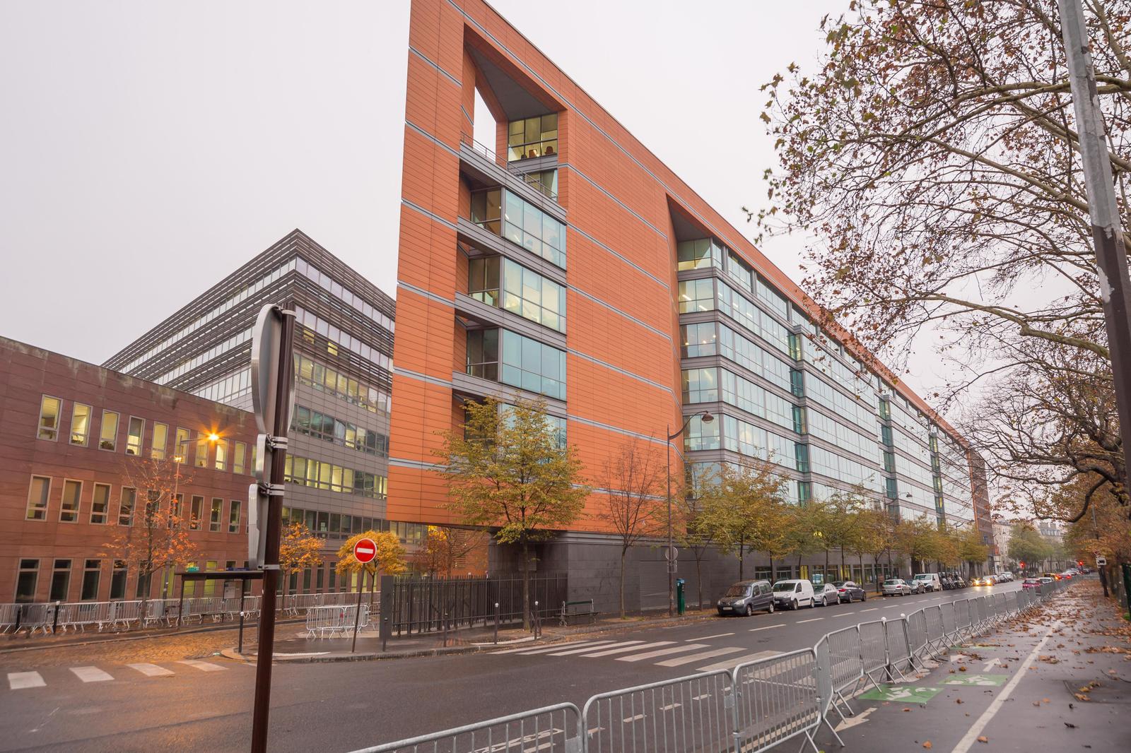 Location Bureau Montreuil 93100 709m Bureauxlocaux Com